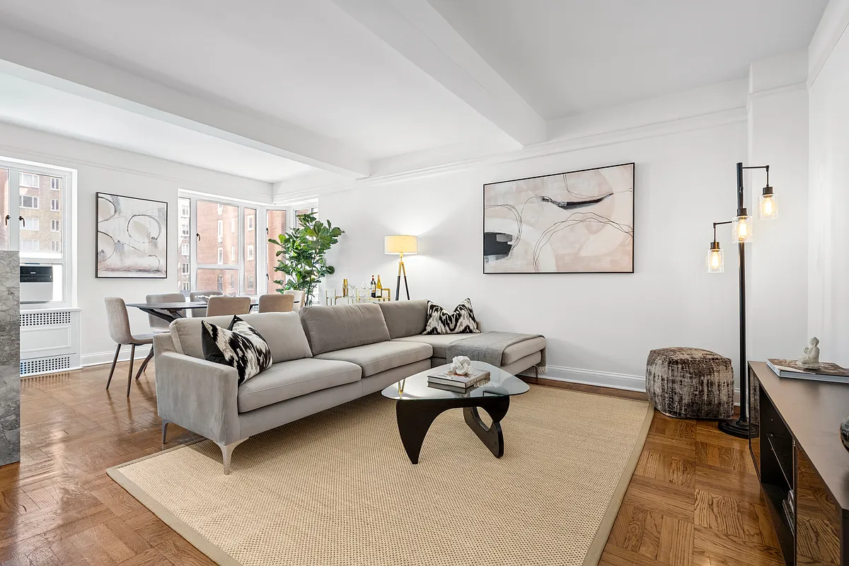 Featured Listing Photo
