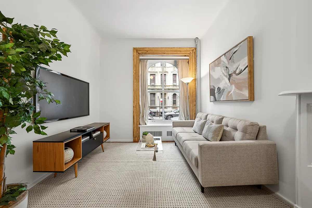 Featured Listing Photo