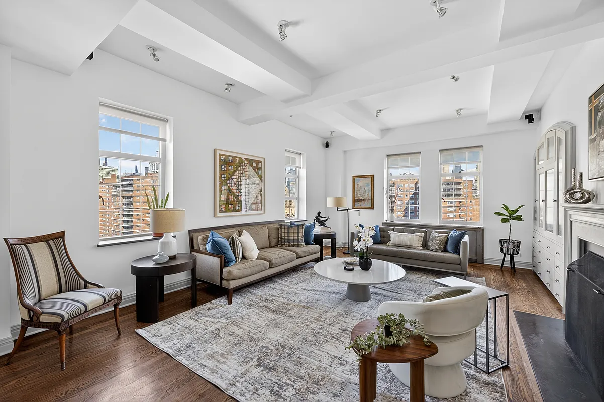 Featured Listing Photo